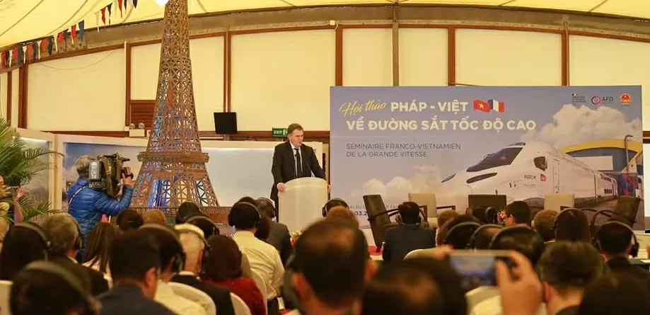 Pháp mong muốn hợp tác cùng Việt Nam trong dự án đường sắt cao tốc Bắc-Nam