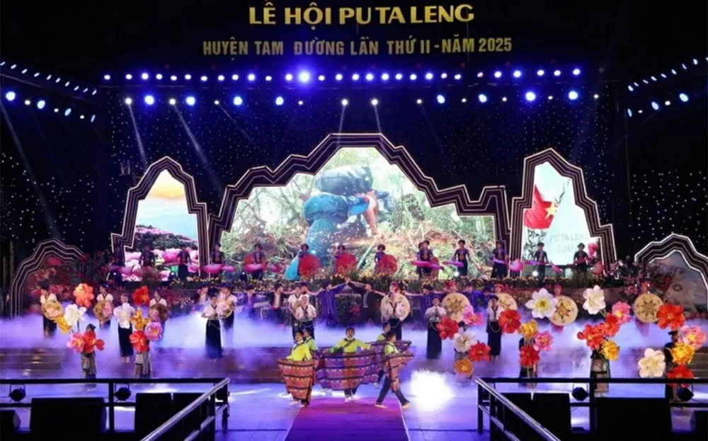 Lai Châu tưng bừng khai hội Putaleng, mời gọi du khách về miền đỗ quyên