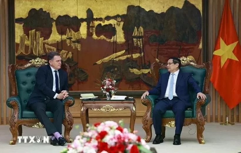 Vietnam seeks stronger French investment in transport infrastructure
