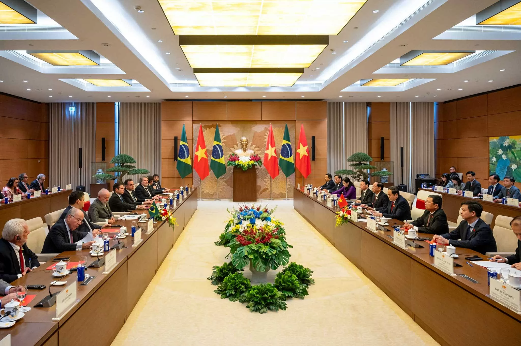 Chủ tịch Quốc hội Trần Thanh Mẫn hội kiến Tổng thống Brazil Luiz Inácio Lula da Silva. (Nguồn: quochoi.vn)