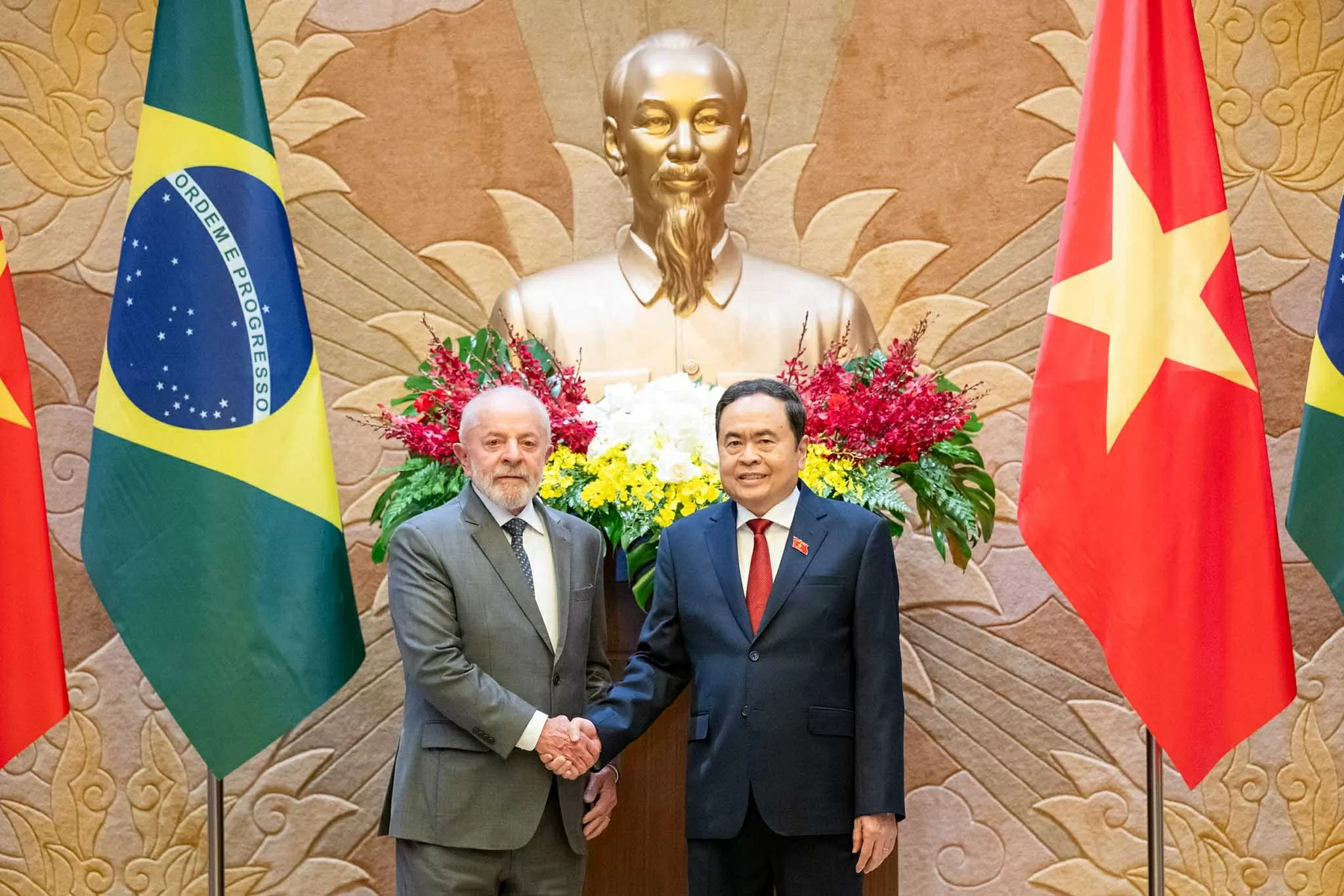 NA Chairma Tran Thanh Man meets with Brazilian President Luiz Inácio Lula da Silva