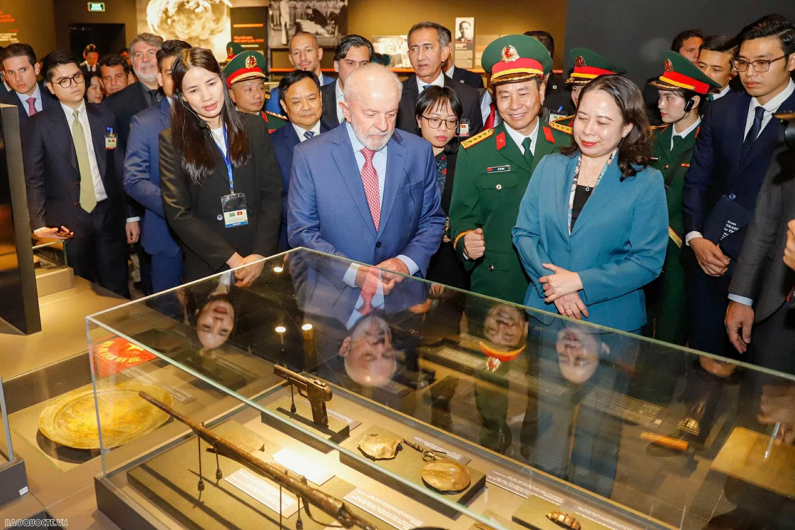 Brazilian President Luiz Inácio Lula da Silva visits Vietnam Military History Museum