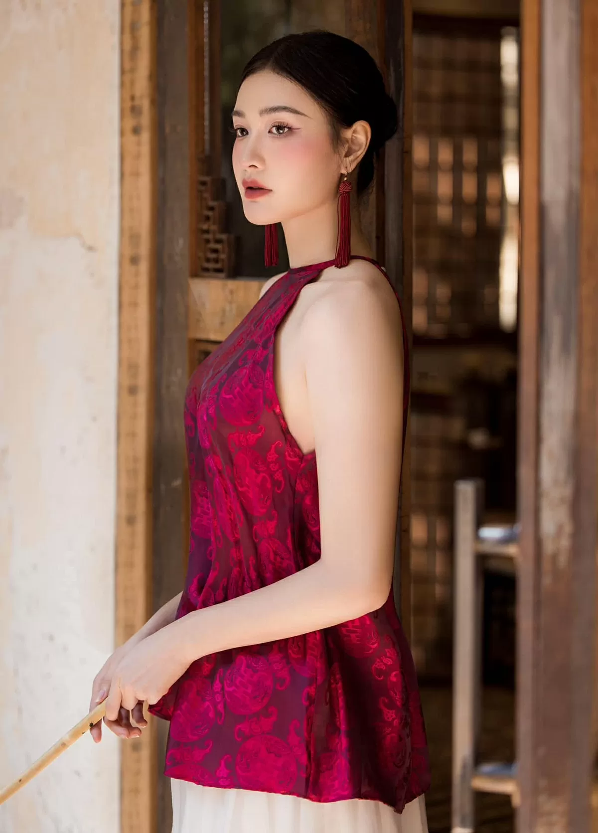 Ngắm vẻ đẹp vạn người mê của hoa khôi bóng chuyền Kim Thanh