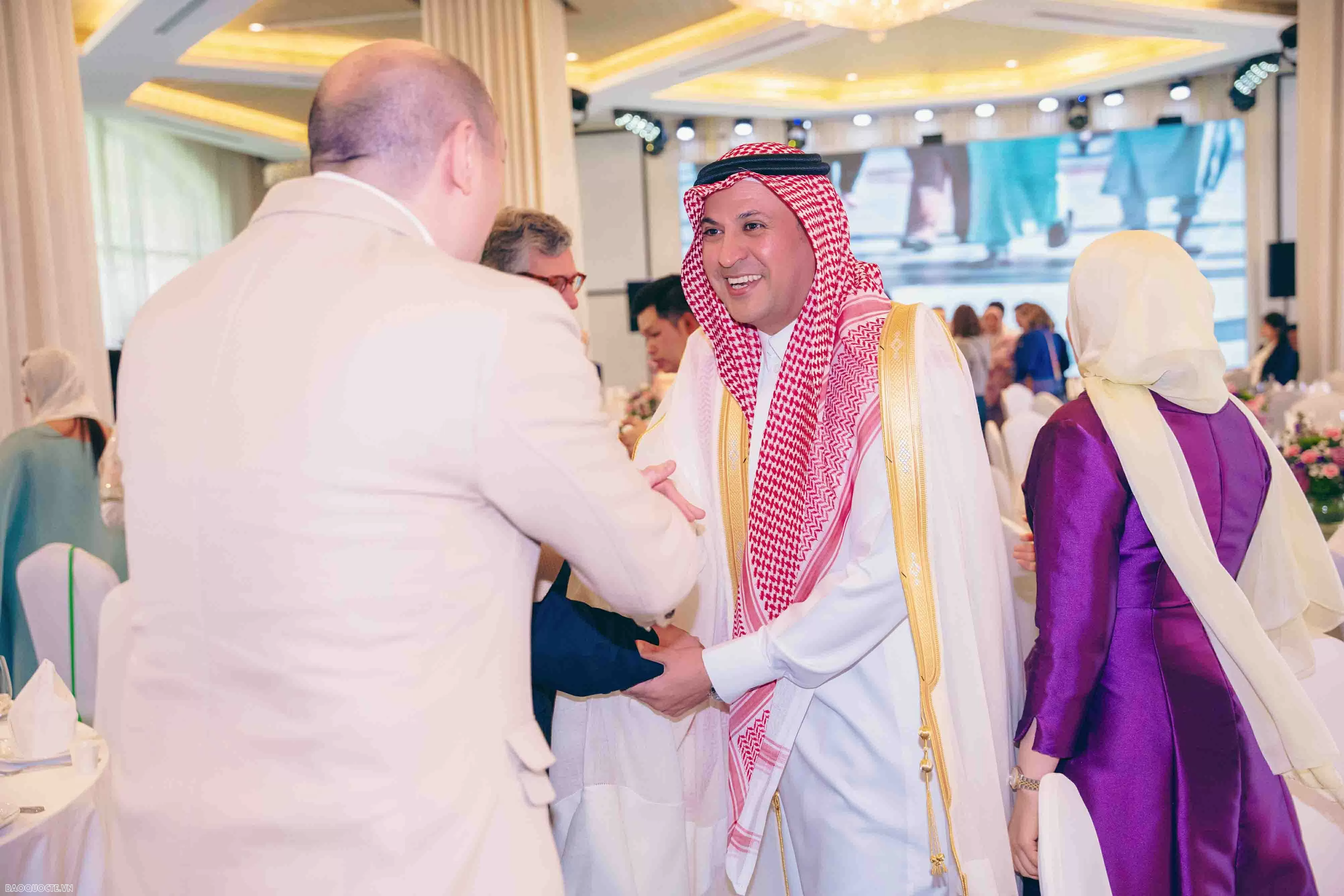 Embassies of Muslim countries host grand Eid al-Fitr celebration in Hanoi: Message of Peace, Coexistence, and Solidarity