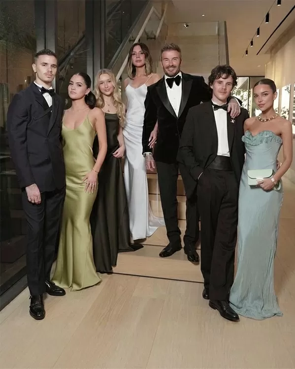 Hình ảnh cựu danh thủ David Beckham mừng tuổi 50