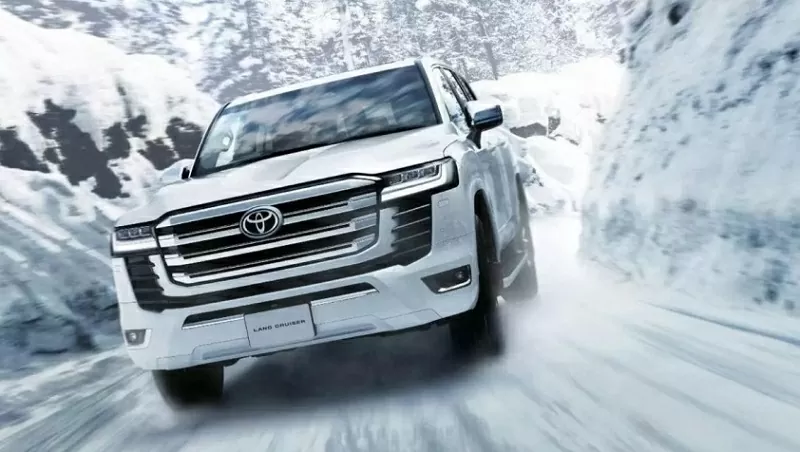 Toyota Land Cruiser LC300 2025 tạm ngừng nhận đơn vì cháy hàng