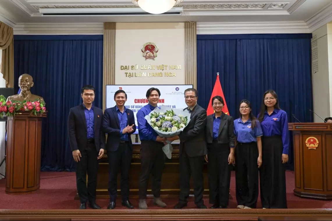 Đại sứ Đặng Minh Khôi gặp mặt và đối thoại với thanh niên - sinh viên Việt Nam tại Nga năm 2025