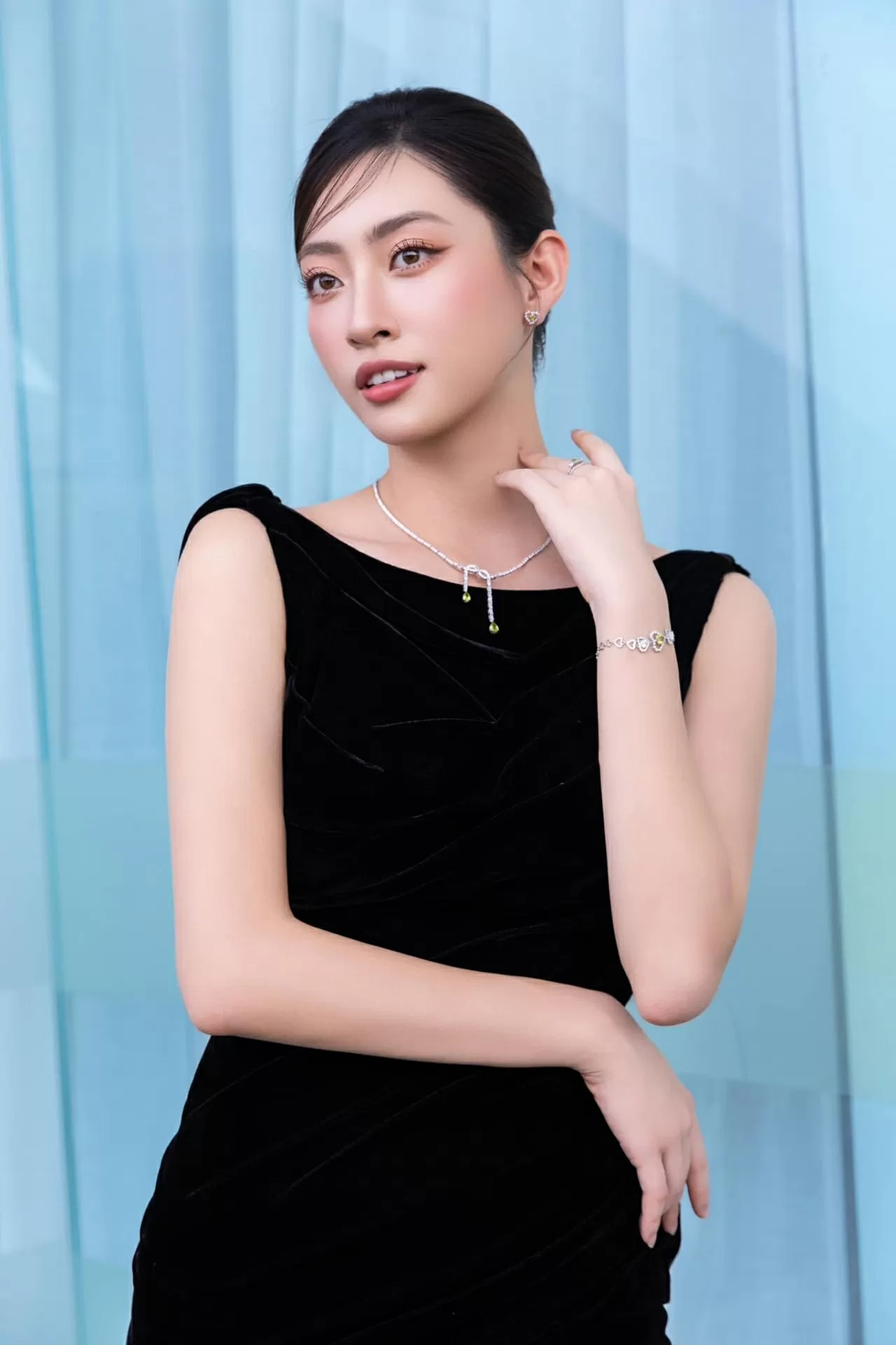 Hoa hậu Lương Thùy Linh