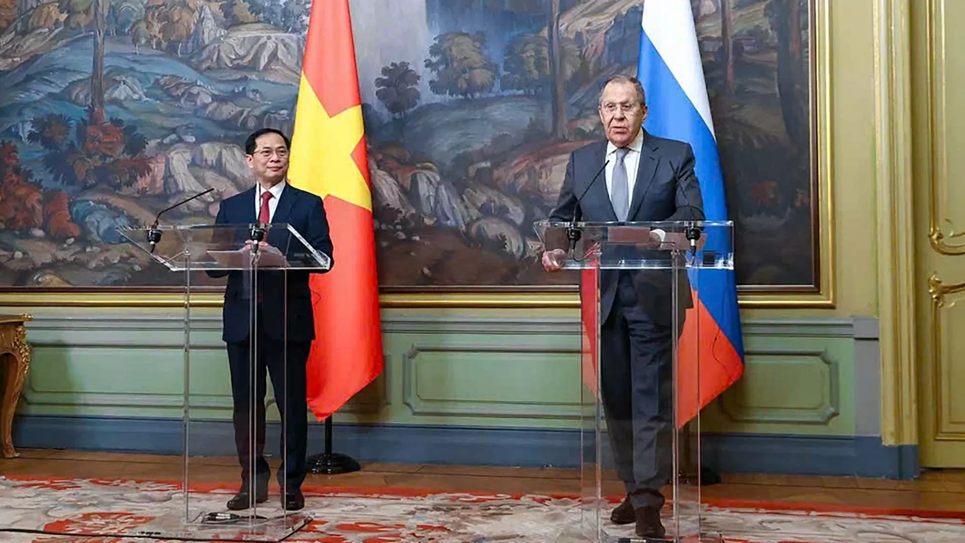 Vietnam, Russia Foreign Ministers holds talks in Moscow