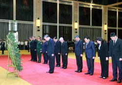 Party General Secretary To Lam pays final respects to former Lao leader Khamtay Siphandone