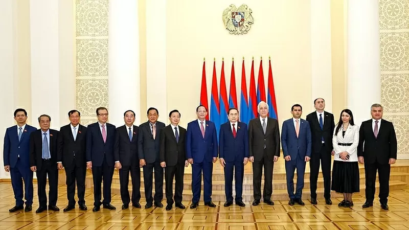 NA Chairman Tran Thanh Man meets with Armenian President