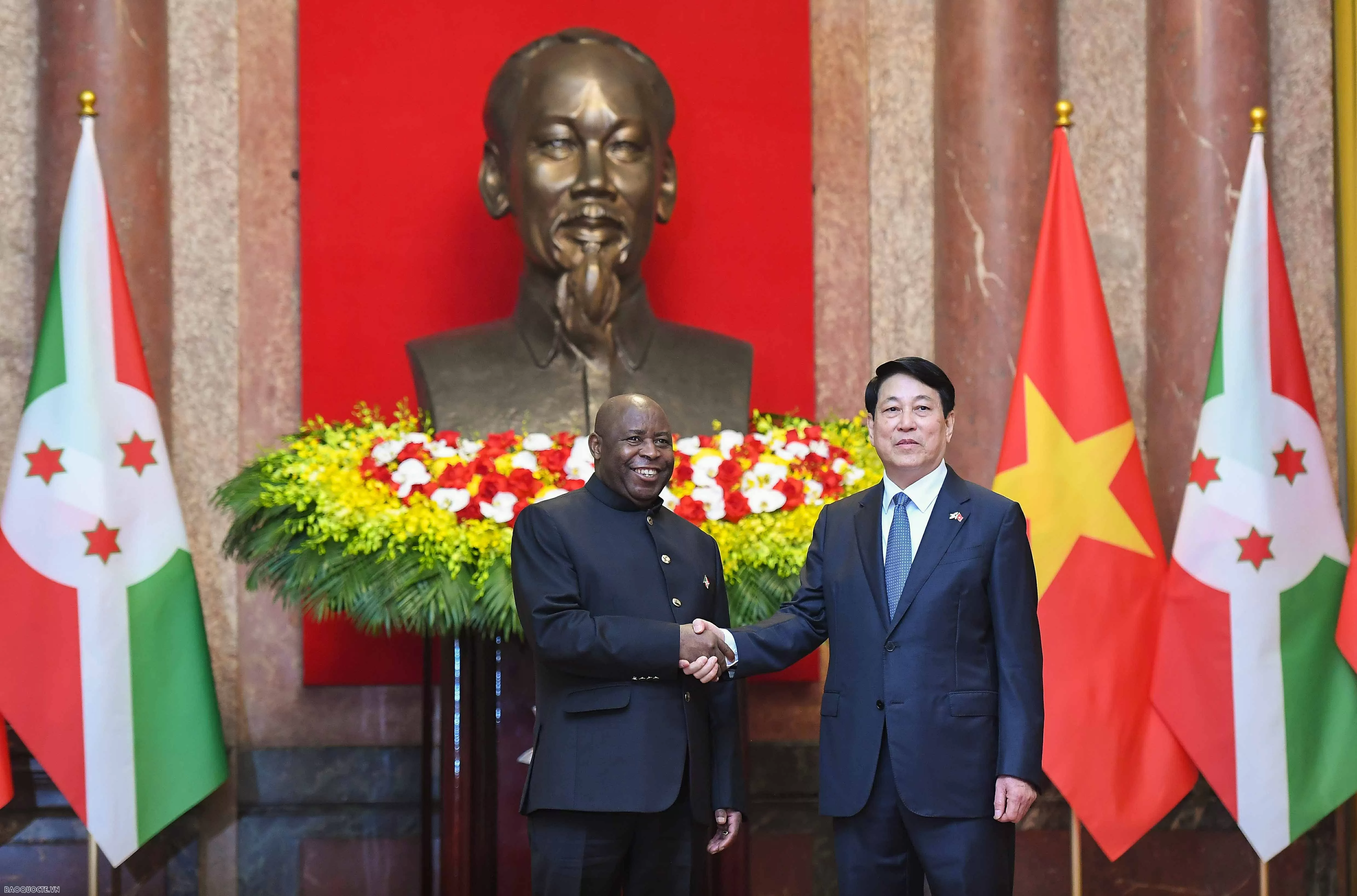 tin hội đàm