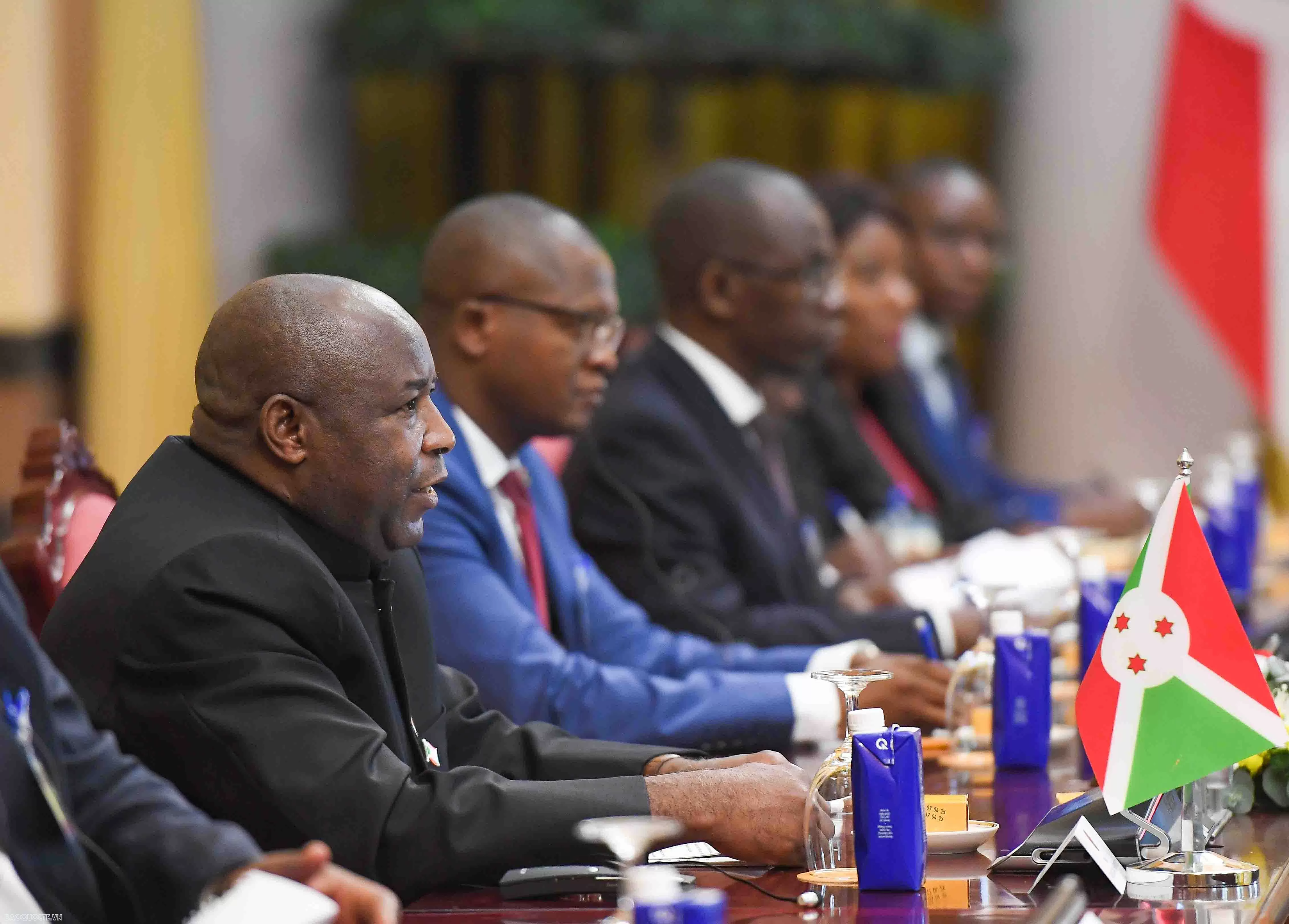Vietnam, Burundi Presidents hold talks, seeking to strengthen friendship and cooperation