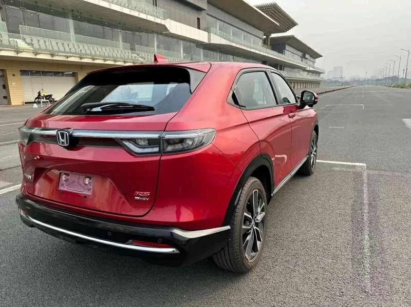 Honda HR-V 2025 được trang bị nhiều tính năng hỗ trợ lái an toàn hiện đại (ADAS)