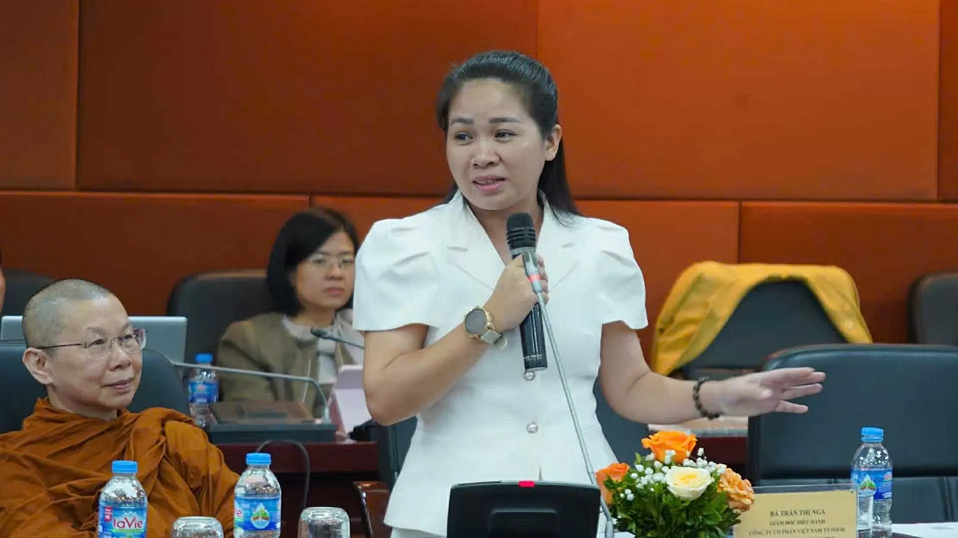 'Đóng góp của nữ giới Việt Nam với giao lưu và phát triển Phật giáo châu Á'