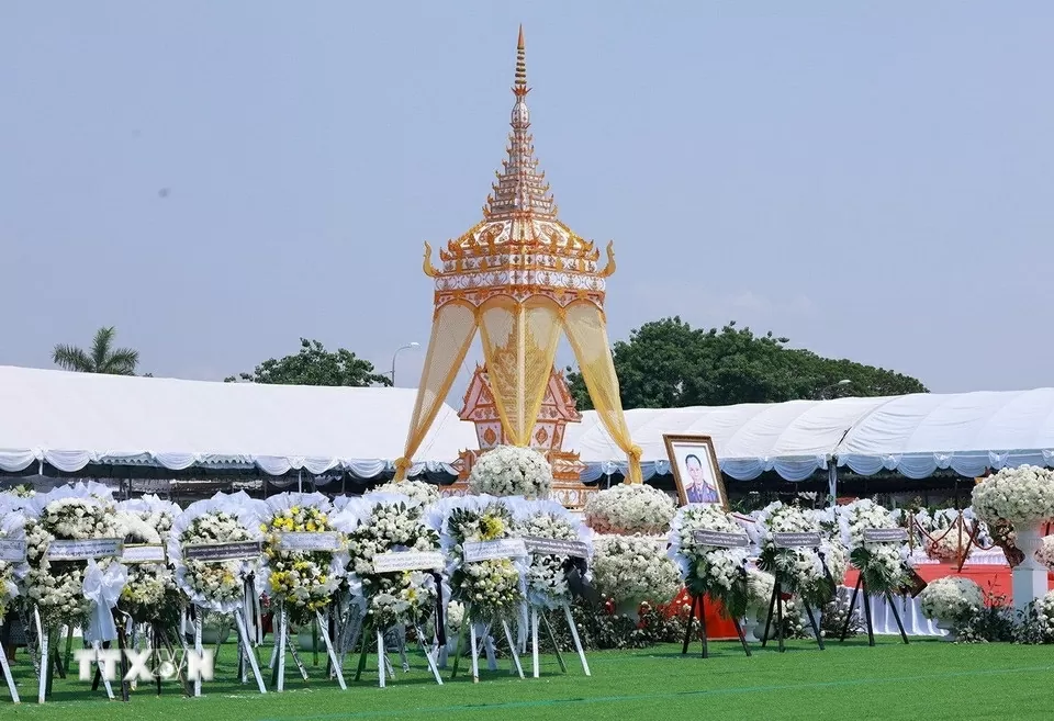 Thủ tướng Phạm Minh Chính viếng nguyên Chủ tịch Đảng NDCM Lào, nguyên Chủ tịch nước Lào Khamtay Siphandone