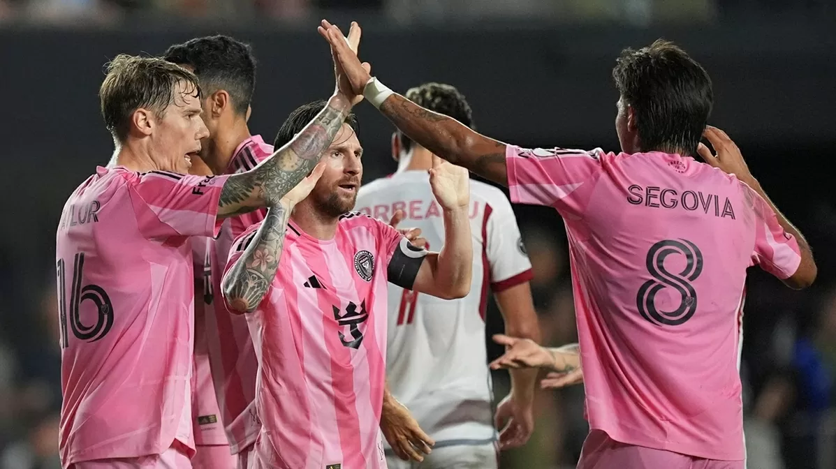 Ghi bàn đẹp mắt, Messi lập kỷ lục tại Inter Miami