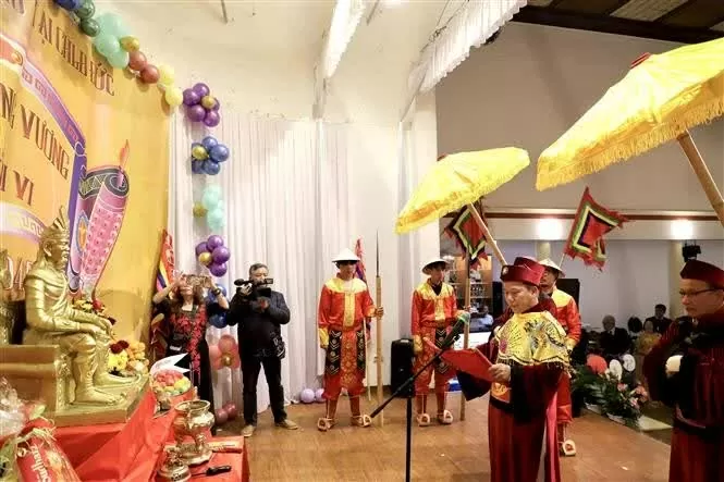 Overseas Vietnamese honour Hung Kings with ceremonies