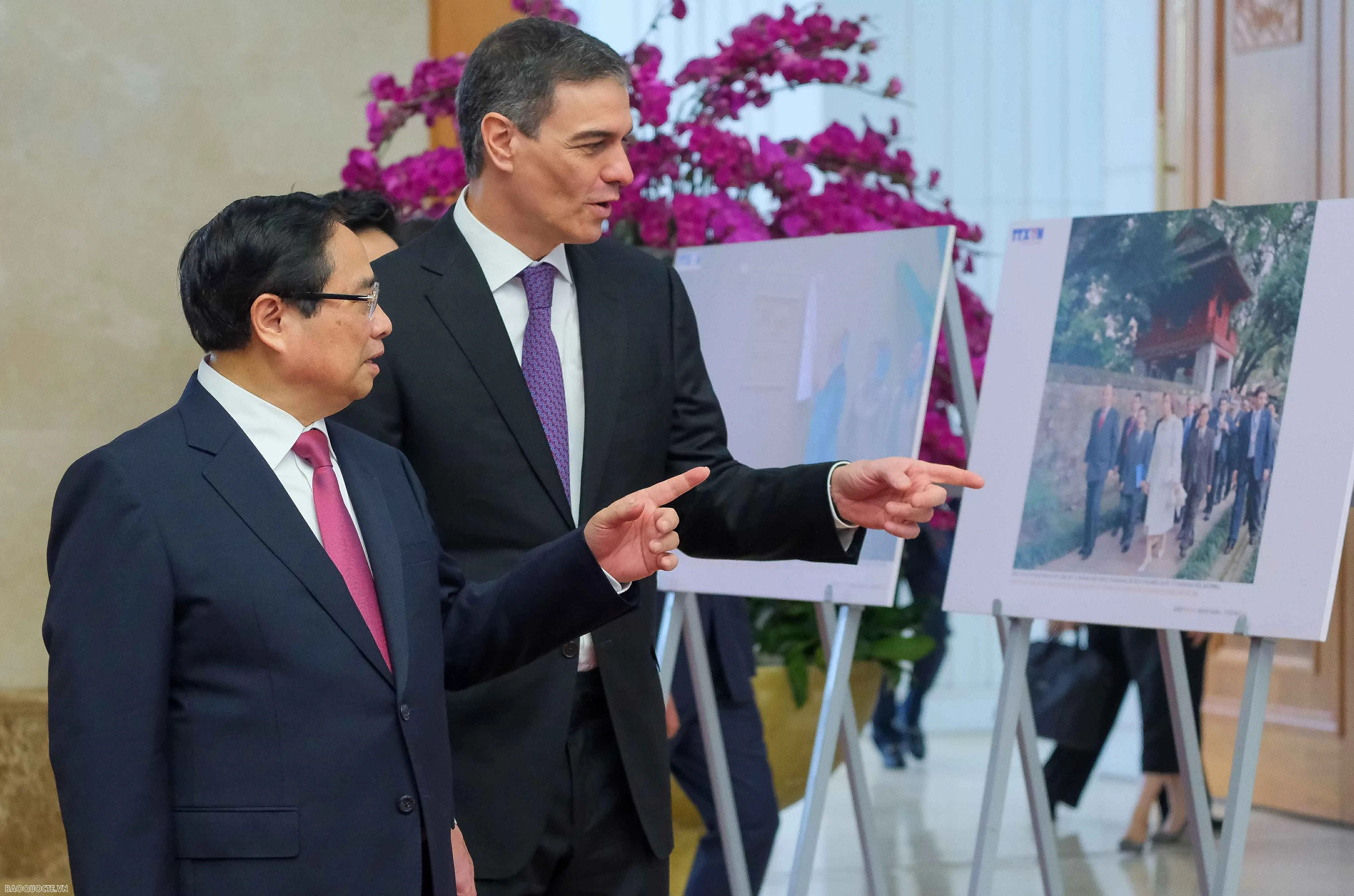 Lễ đón chính thức Thủ tướng Tây Ban Nha Pedro Sánchez Lễ đón chính thức Thủ tướng Tây Ban Nha Pedro Sánchez