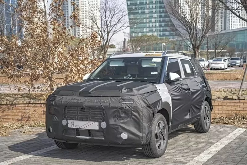 Hyundai Venue thế hệ mới lộ diện trên đường phố Hàn Quốc