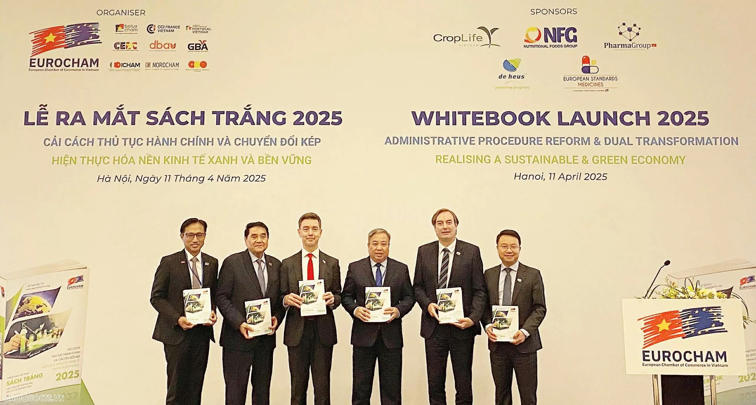 Các đại biểu tham gia Lễ ra mắt Sách trắng EuroCham 2025. (Ảnh: Phương Mai)