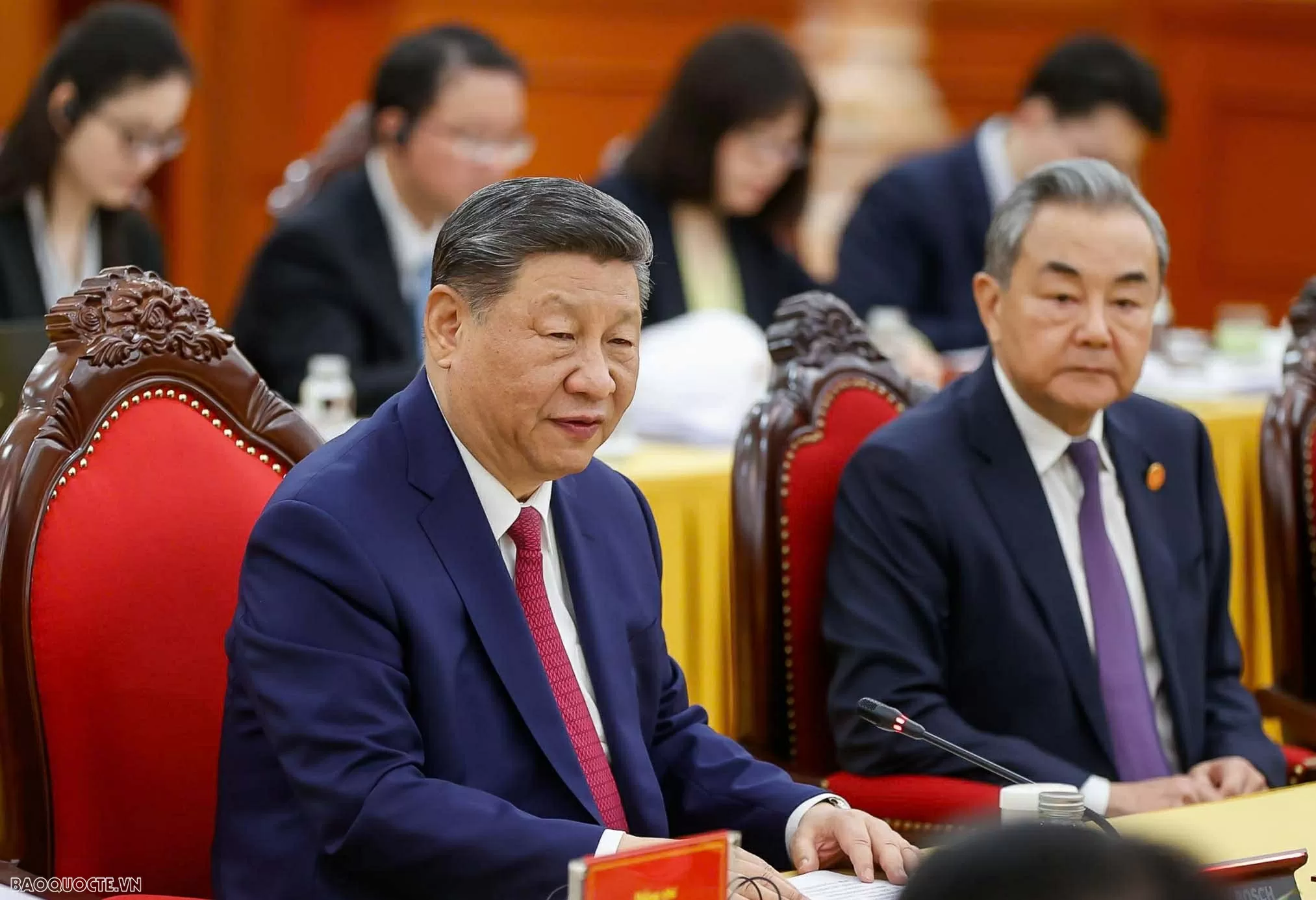 Top leaders of Vietnam, China hold talks in Hanoi