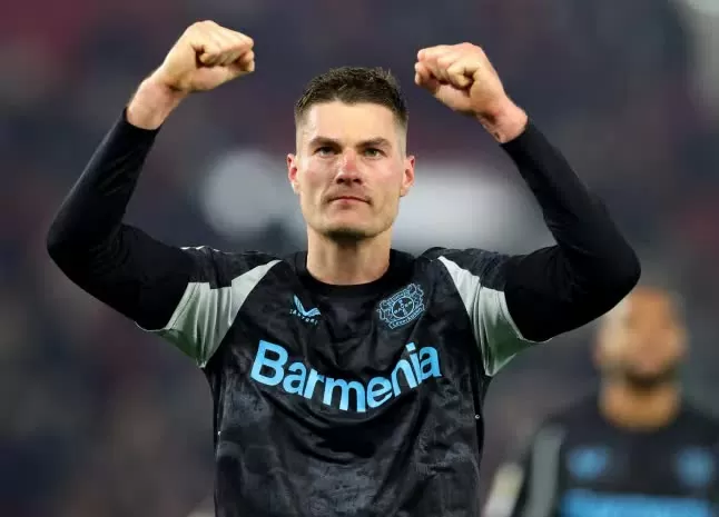Tiền đạo Patrik Schick có thể là giải pháp trung hạn của Man Utd.