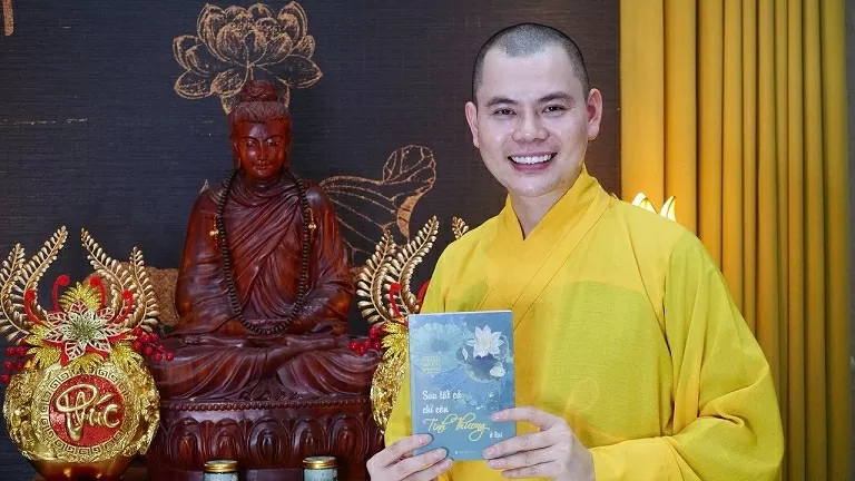 Giảng sư ra sách với lời nhắn nhủ học lại cách yêu thương