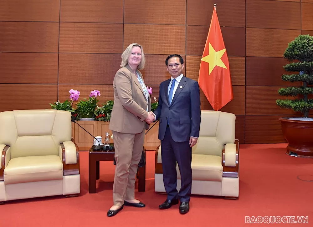 undefined Phó Thủ tướng Chính phủ Bùi Thanh Sơn tiếp Quốc vụ khanh Bộ Ngoại giao Đan Mạch Lina Hansen