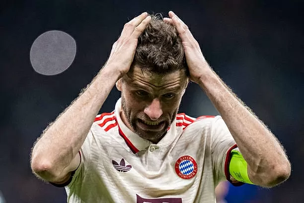 Muller cân bằng thành tích của Messi ở trận UEFA Champions League cuối cùng
