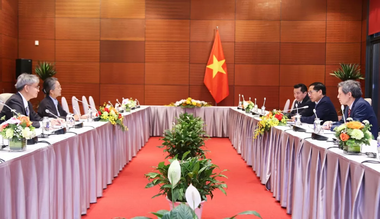 4th P4G Summit: Deputy PM Bui Thanh Son meets UN Under-Secretary-General Armida Salsiah Alisjahbana in Hanoi