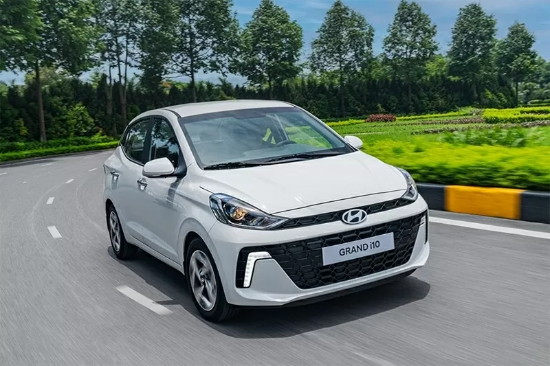 Bảng xếp hạng top 3 xe hạng A bán chạy nhất tháng 3/2025