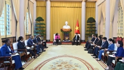 Chủ tịch nước Lương Cường tiếp Bộ trưởng Quốc phòng Kenya