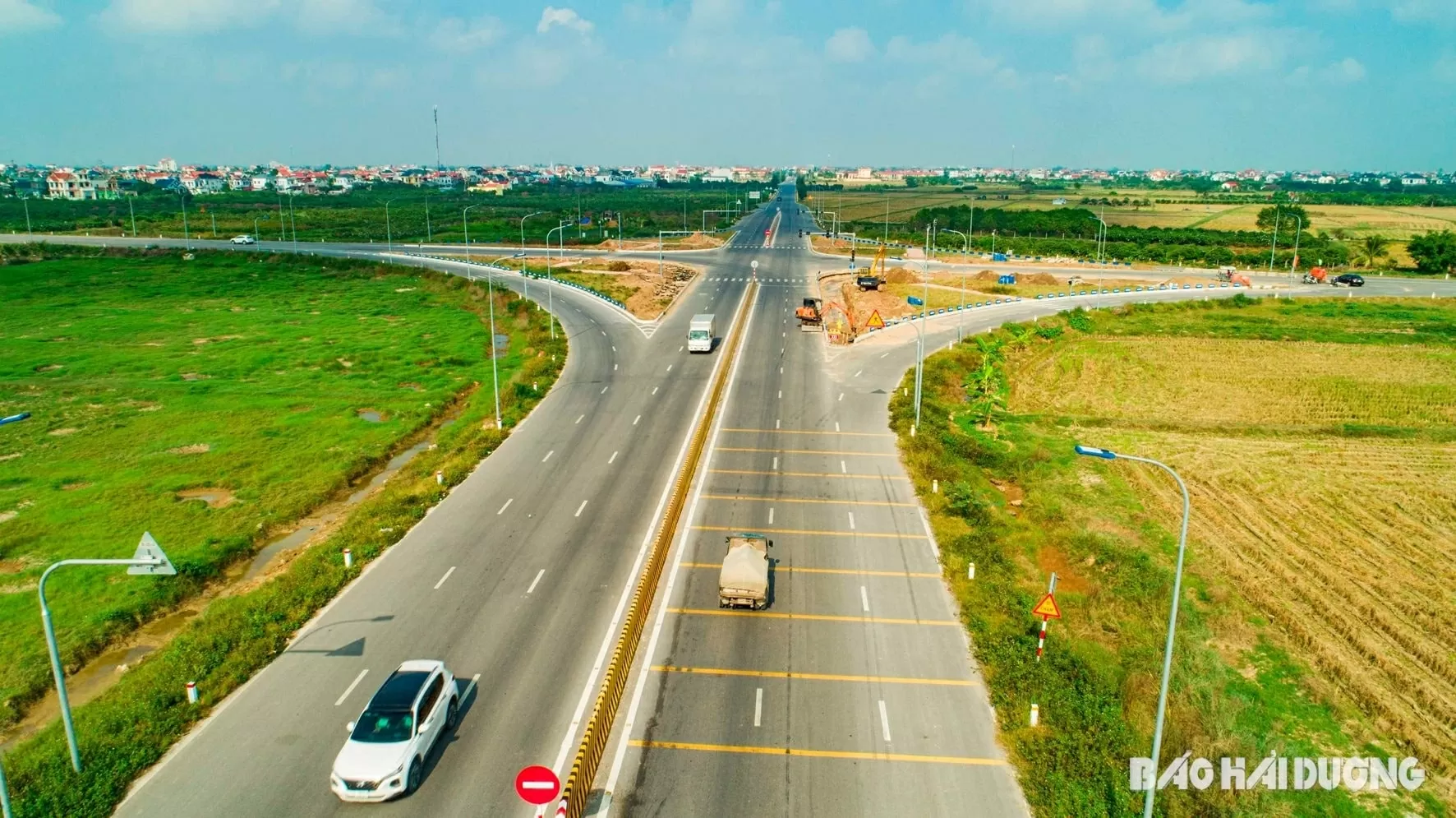 ự án Đầu tư xây dựng đường trục Đông - Tây, tỉnh Hải Dương có tổng chiều dài tuyến gần 36,5 km