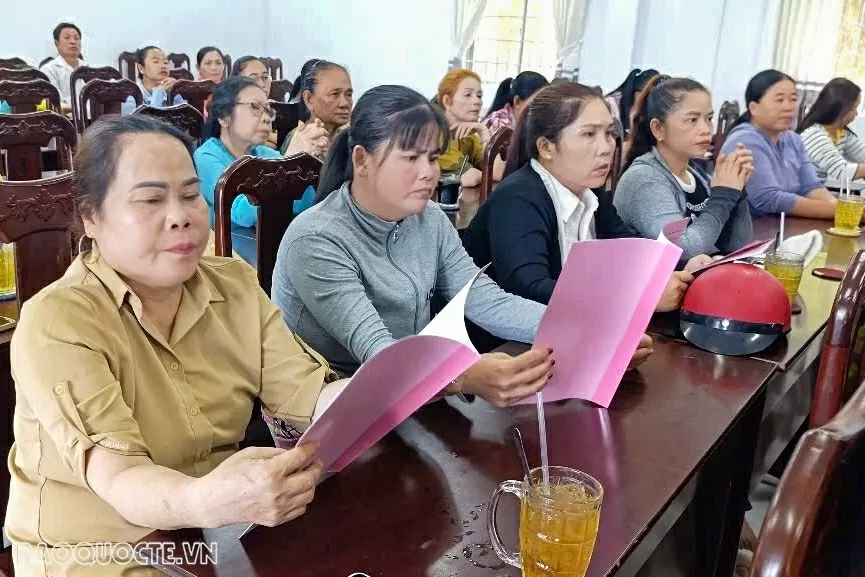 Nâng cao nhận thức về chủ quyền biển, đảo cho phụ nữ tỉnh Kiên Giang