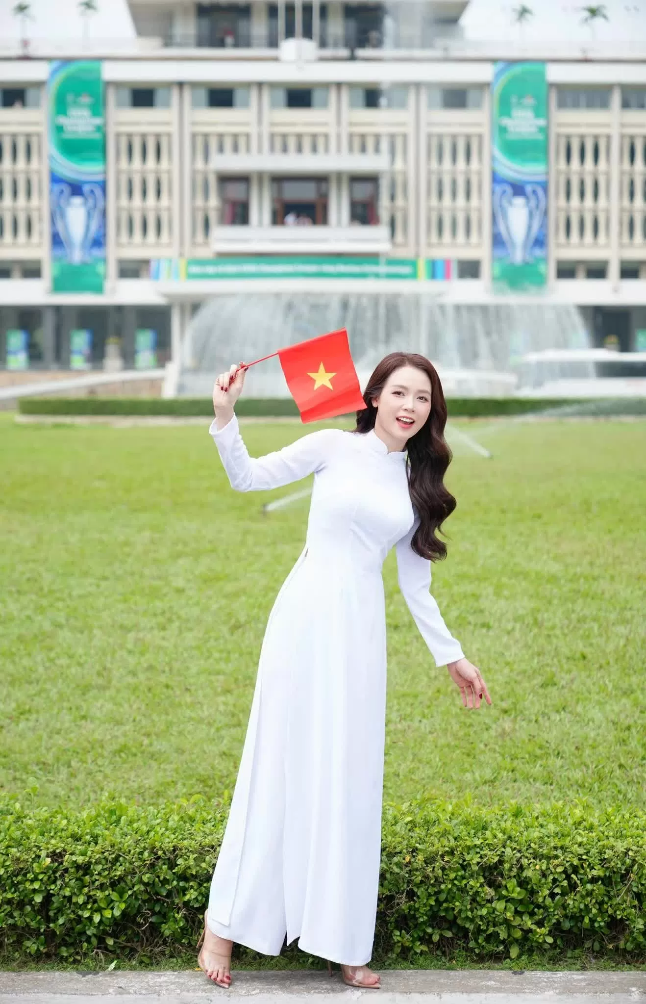 Sao Việt hôm nay: A