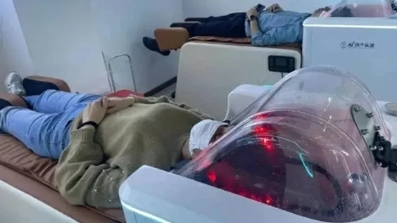 Dịch vụ gội đầu ứng dụng trí tuệ nhân tạo hút khách ở Quảng Châu, Trung Quốc