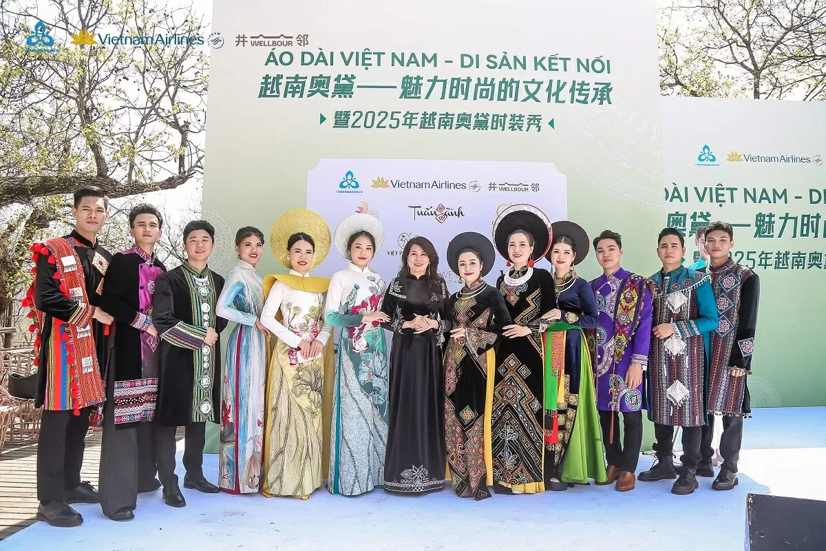Áo dài Việt Phượng: Lan tỏa vẻ đẹp và giá trị Việt Nam khắp năm châu