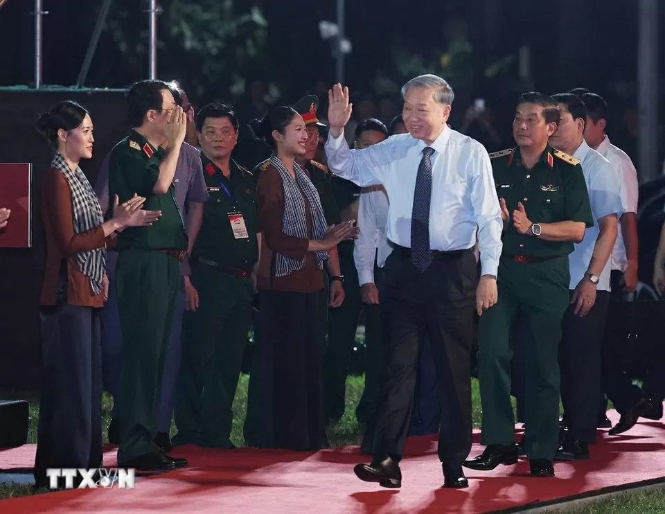 Tổng Bí thư Tô Lâm dự Chương trình nghệ thuật 'Đất nước trọn niềm vui'