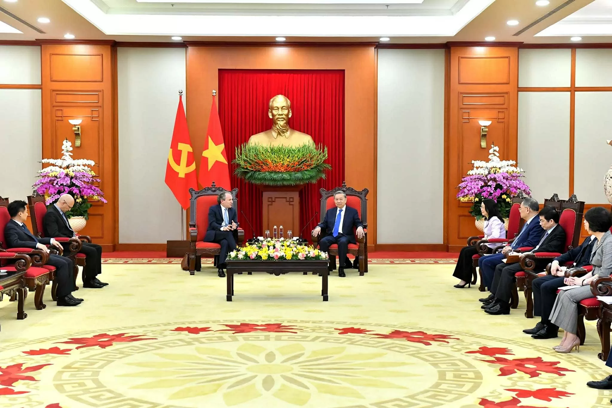 Party General Secretary To Lam receives Rosen Partners CEO to promote investment
