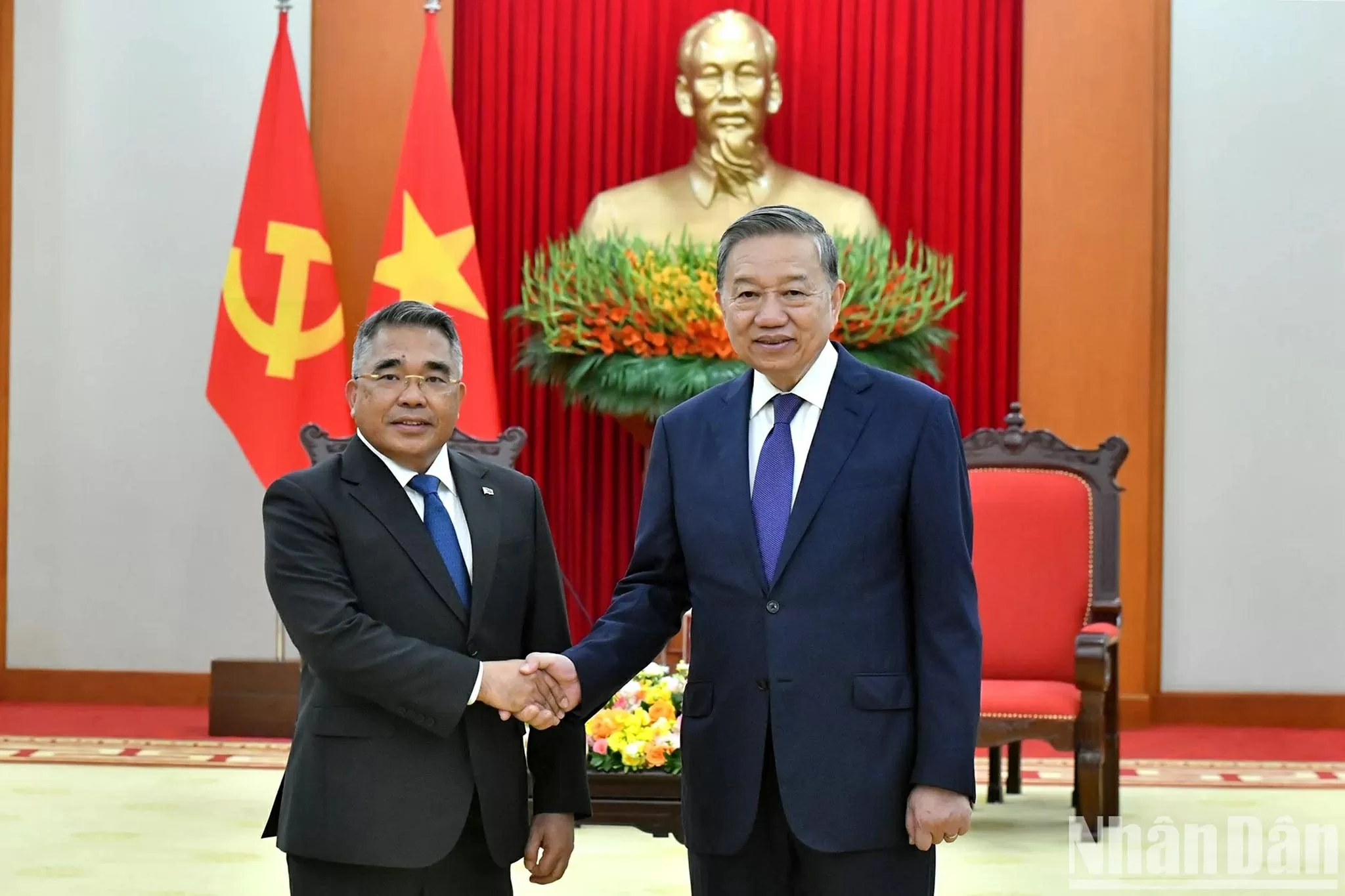 Party General Secretary To Lam receives Philippine Ambassador Meynardo Los Banos Montealegre