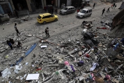 Xung đột ở Dải Gaza: Dù nối lại đàm phán, Israel vẫn quyết mở rộng tấn công, thừa nhận... bắn nhầm cơ sở LHQ