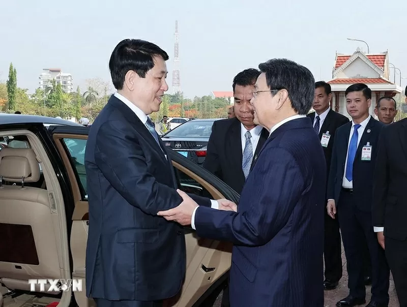 Chủ tịch nước Lương Cường hội kiến Chủ tịch Quốc hội Lào Saysomphone Phomvihane