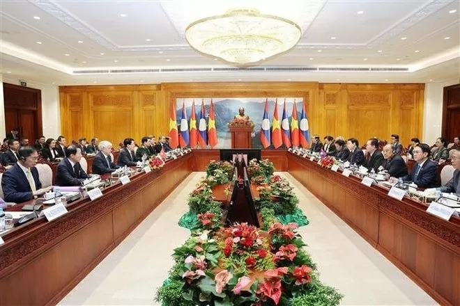 President Luong Cuong meets with top Lao legislator Saysomphone Phomvihane in Vientiane