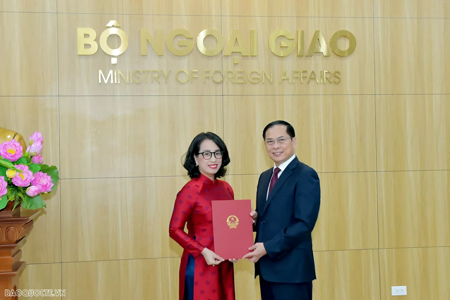 Bộ Ngoại giao tổ chức lễ công bố và trao quyết định điều động, bổ nhiệm cán bộ lãnh đạo quản lý