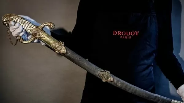 Pháp: Sắp đấu giá thanh kiếm huyền thoại của Hoàng đế Napoleon