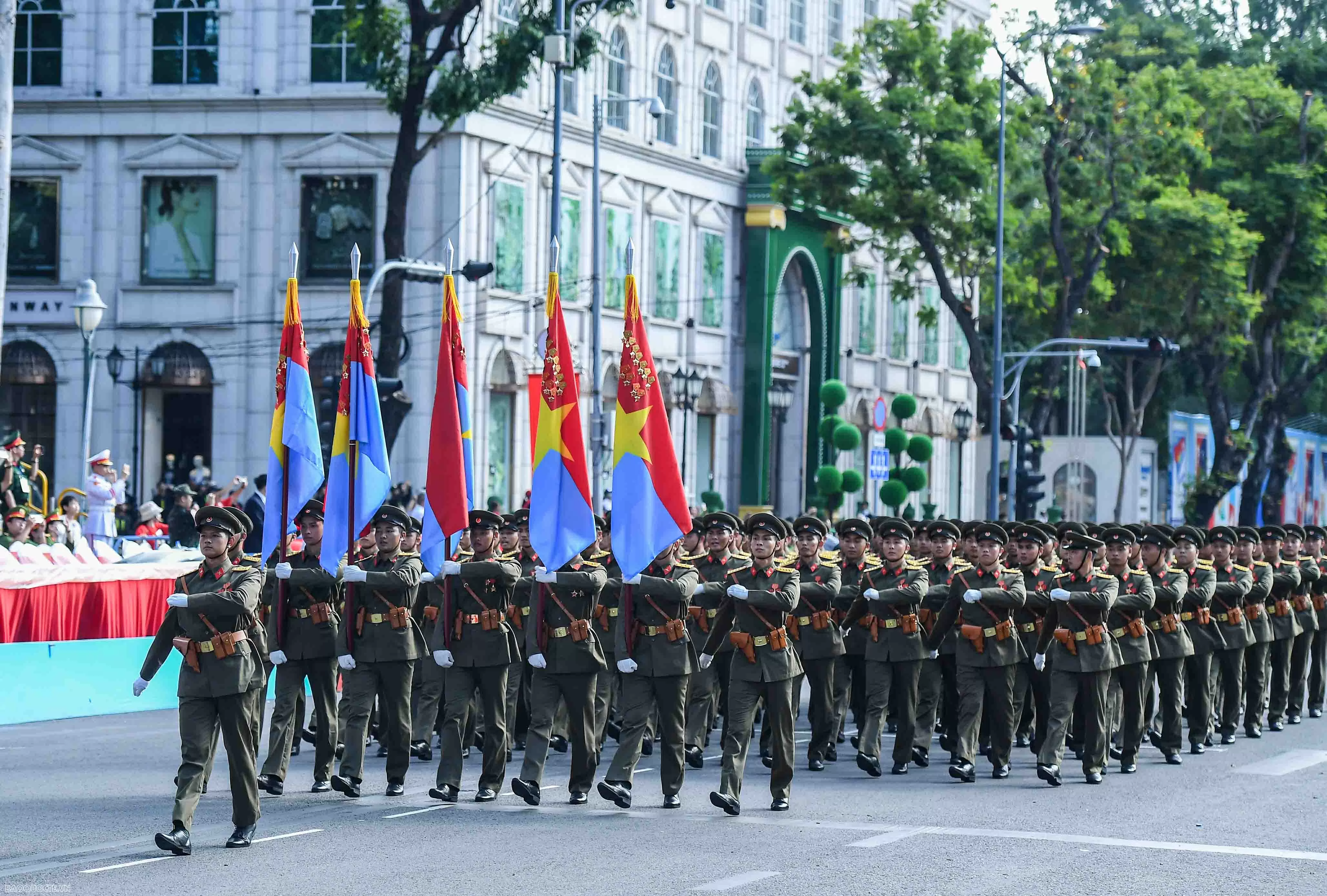 Full-dress rehearsal for grand parade marking 50th reunification anniversary held in Ho Chi Minh City