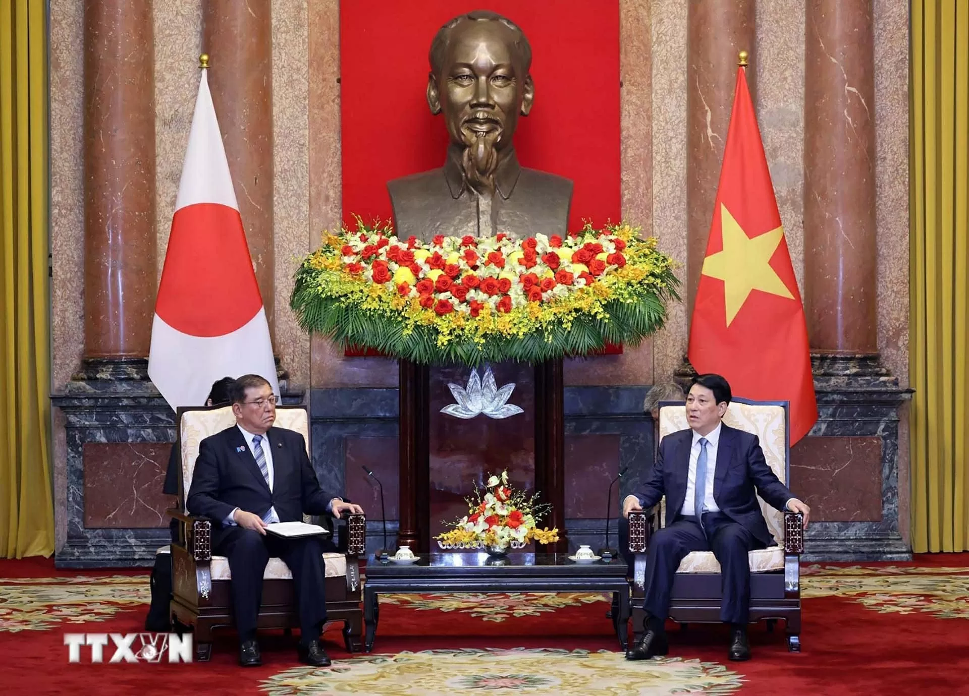 Chủ tịch nước Lương Cường tiếp Thủ tướng Nhật Bản Ishiba Shigeru. (Nguồn: TTXVN)