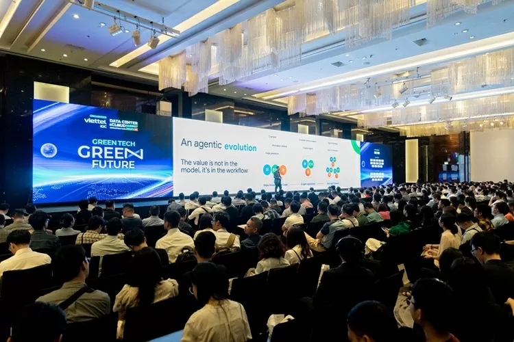 DCCI Summit 2025 