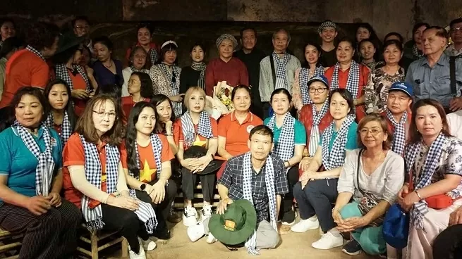 Kiều bào thăm và tặng quà tri ân tại huyện Củ Chi